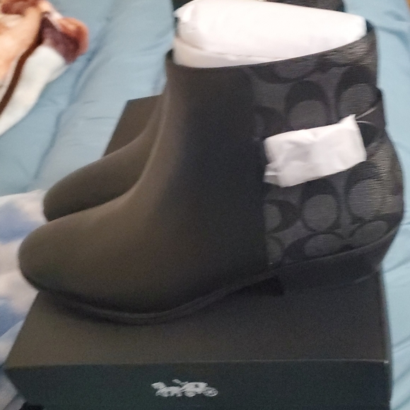 Coach Ankle boots - Picture 2 of 3